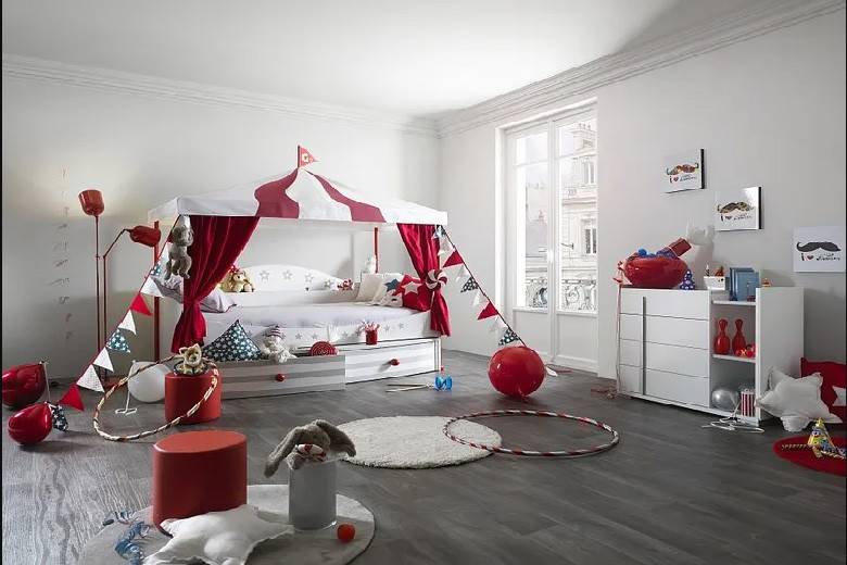 desain kamar tidur anak perempuan tema sirkus