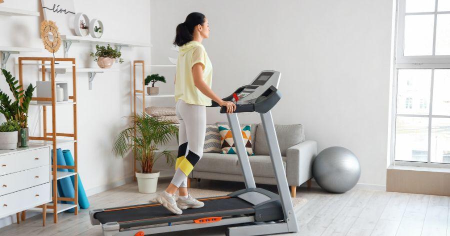 alat olahraga di rumah treadmill