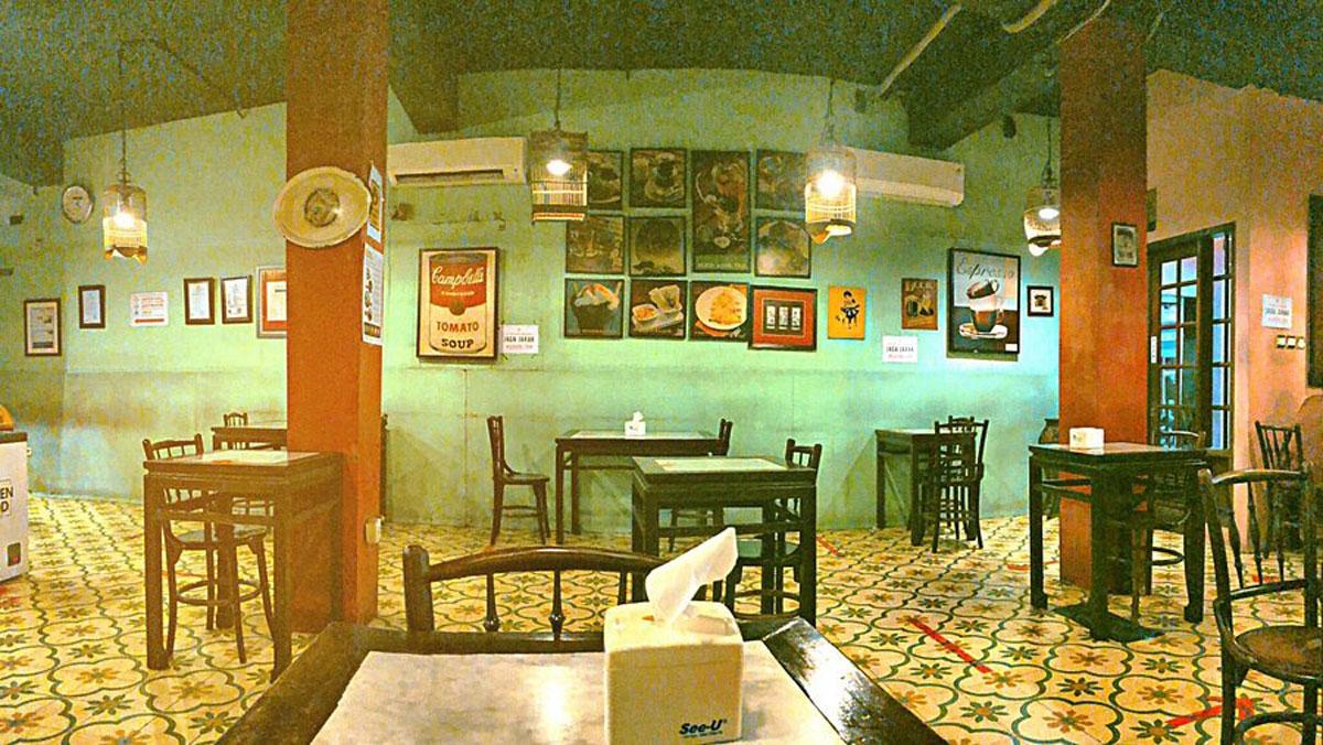 cafe 24 jam di jakarta pusat: kopi oey